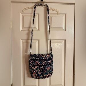 Harry Potter Vera Bradley Hogwarts Crest Crossbody bag